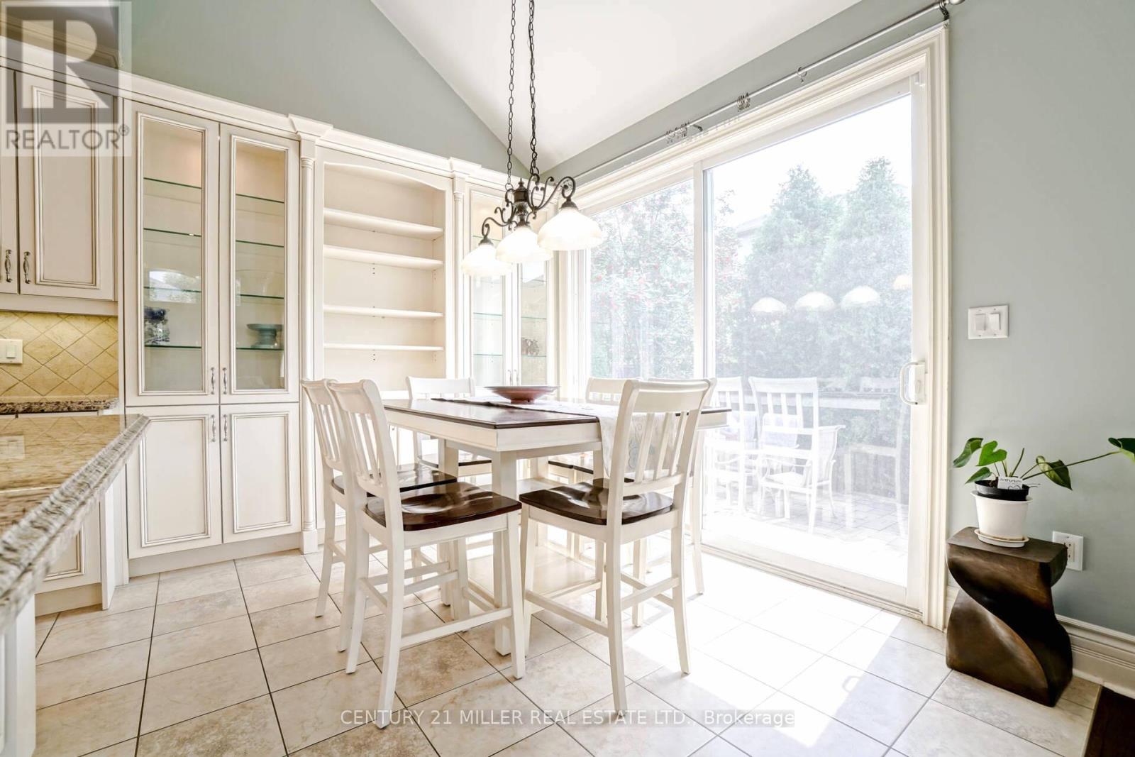 3256 Epworth Crescent, Oakville, Ontario  L6M 0B4 - Photo 8 - W13160896