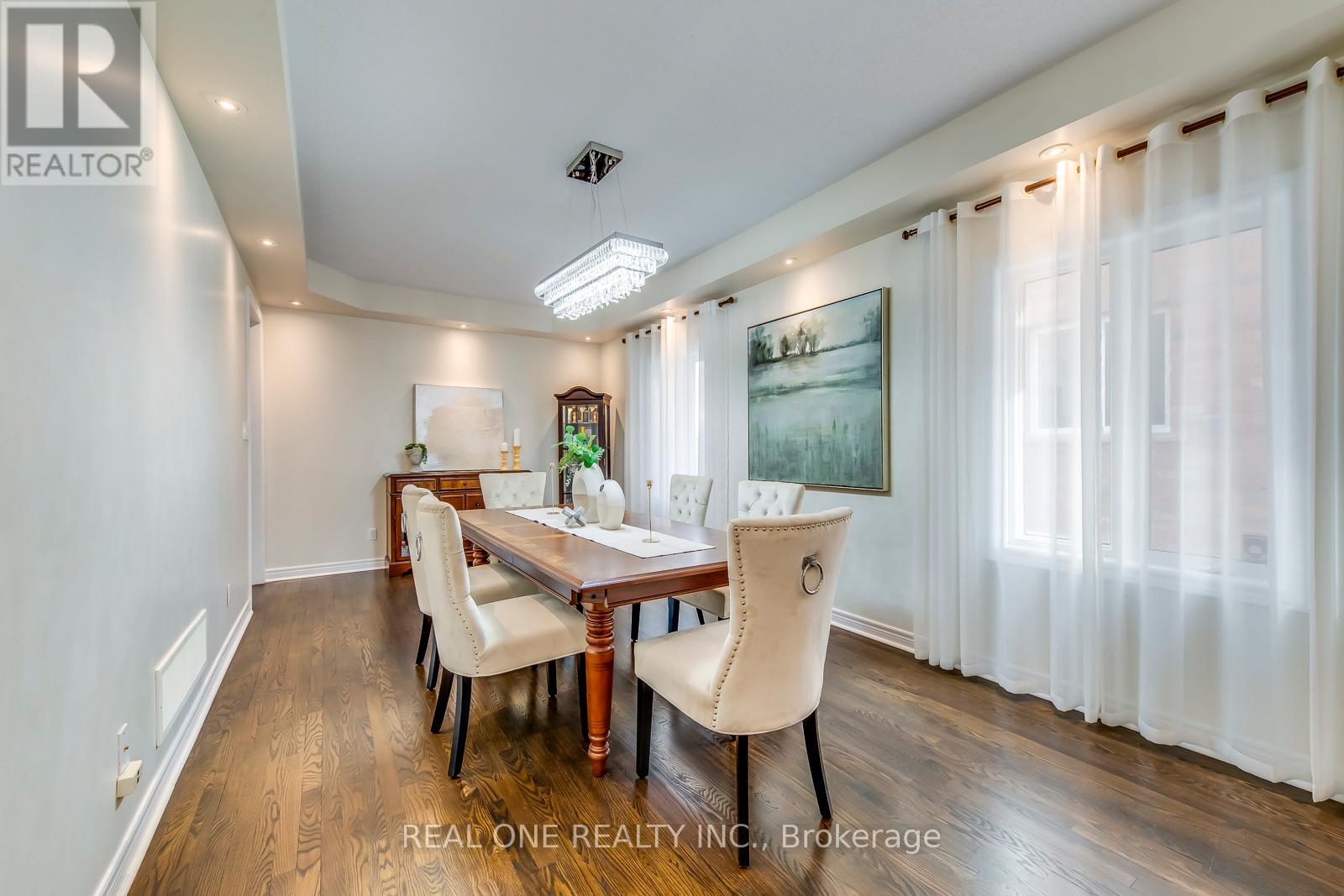 2511 Felhaber Crescent, Oakville, Ontario L6H 7R8 - Photo 5 - W13160906