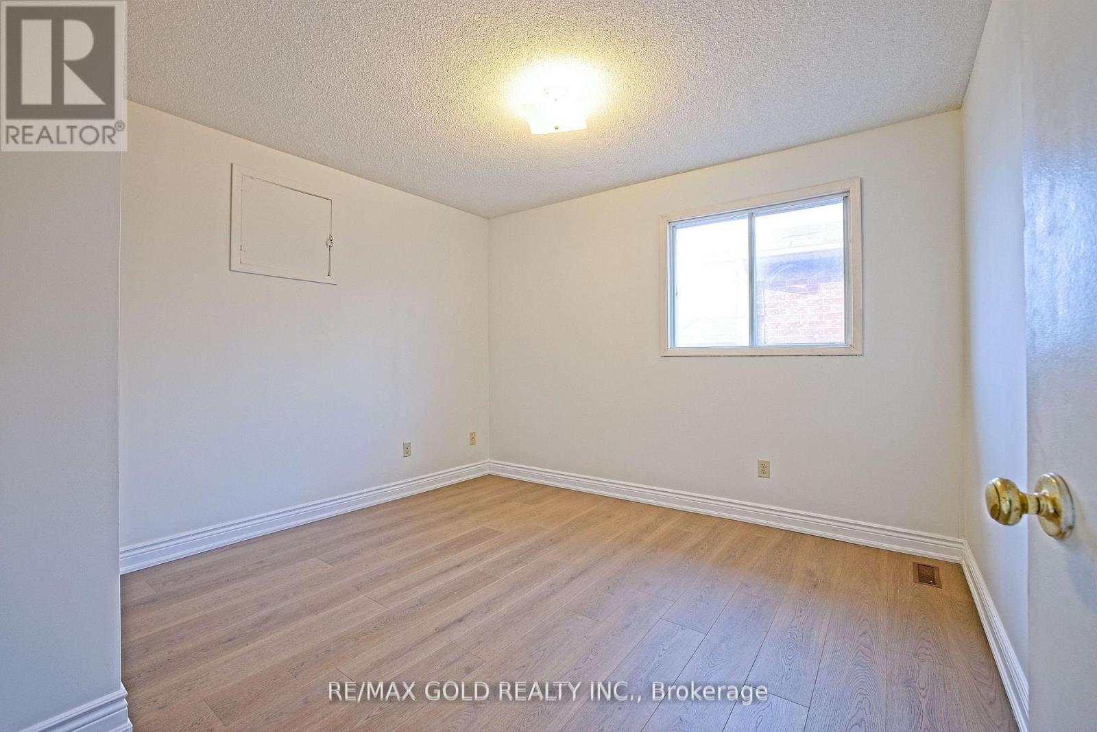 211 Wexford Road, Brampton, Ontario  L6Z 2R2 - Photo 15 - W13160950