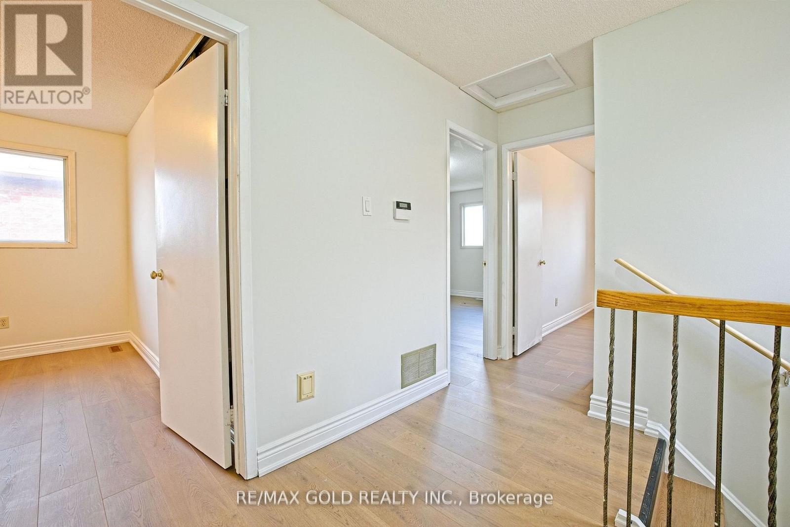 211 Wexford Road, Brampton, Ontario  L6Z 2R2 - Photo 16 - W13160950