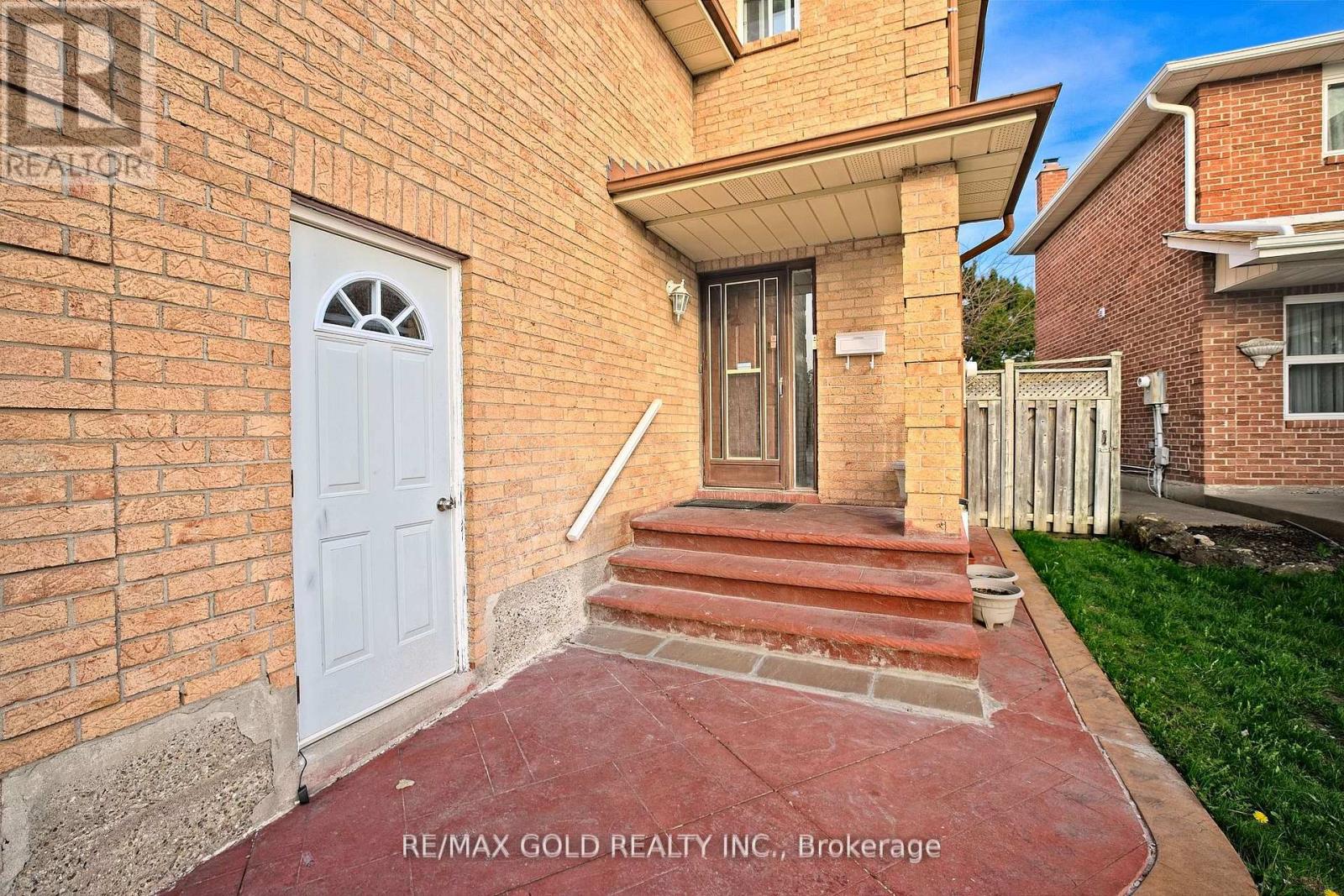 211 Wexford Road, Brampton, Ontario  L6Z 2R2 - Photo 26 - W13160950