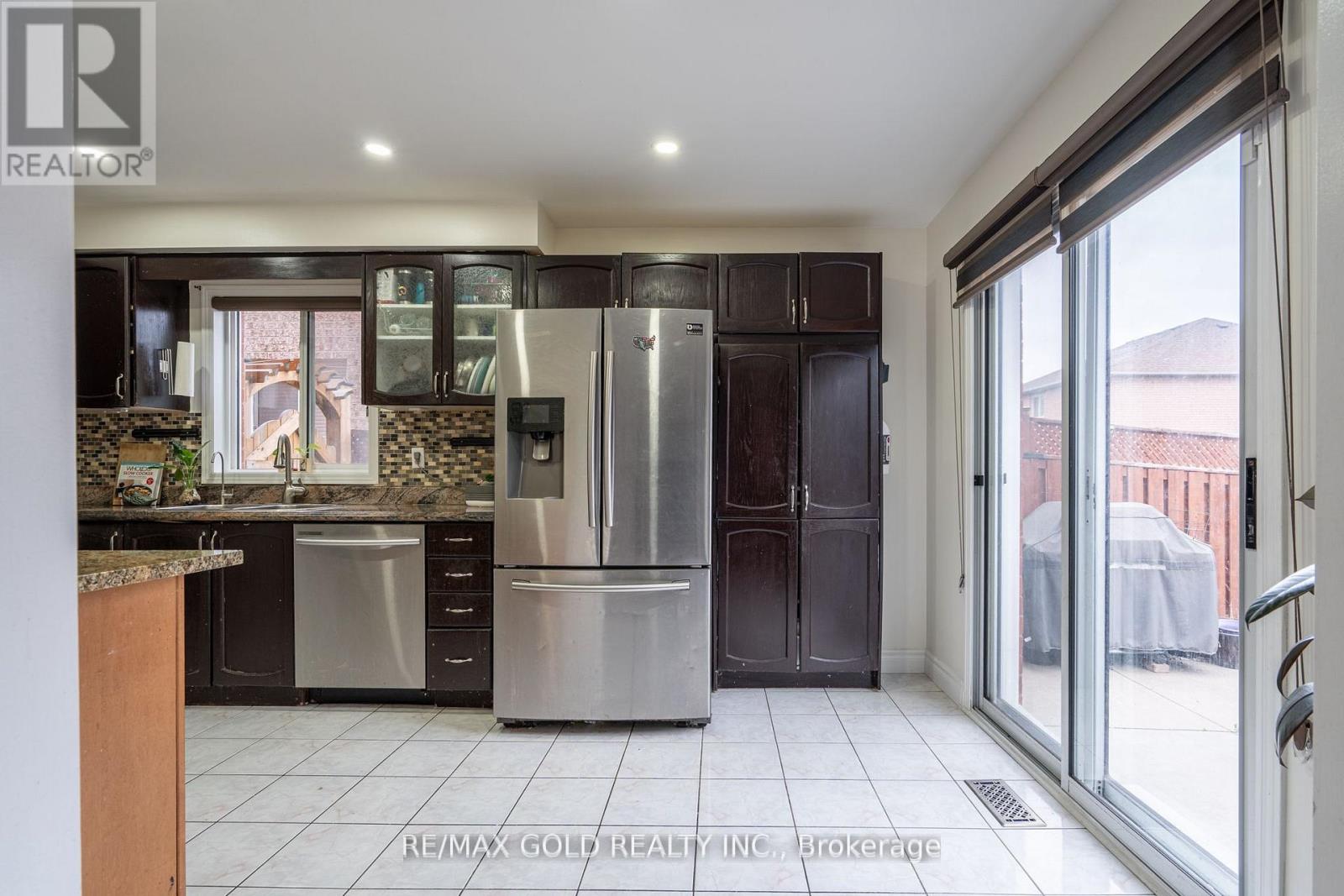 172 Desert Sand Drive, Brampton, Ontario  L6R 1P8 - Photo 22 - W13160974
