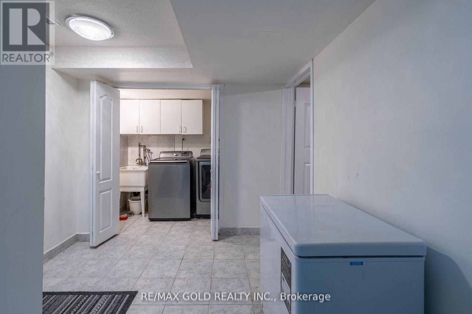 172 Desert Sand Drive, Brampton, Ontario  L6R 1P8 - Photo 39 - W13160974
