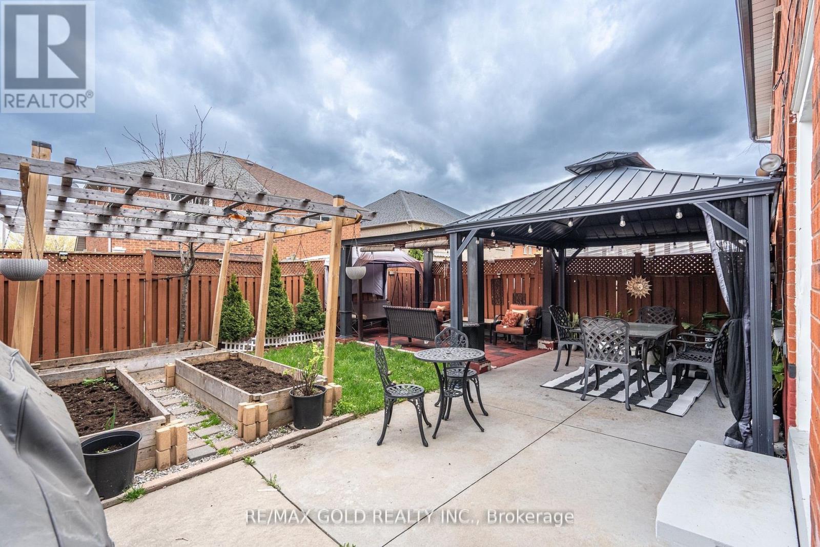 172 Desert Sand Drive, Brampton, Ontario  L6R 1P8 - Photo 42 - W13160974