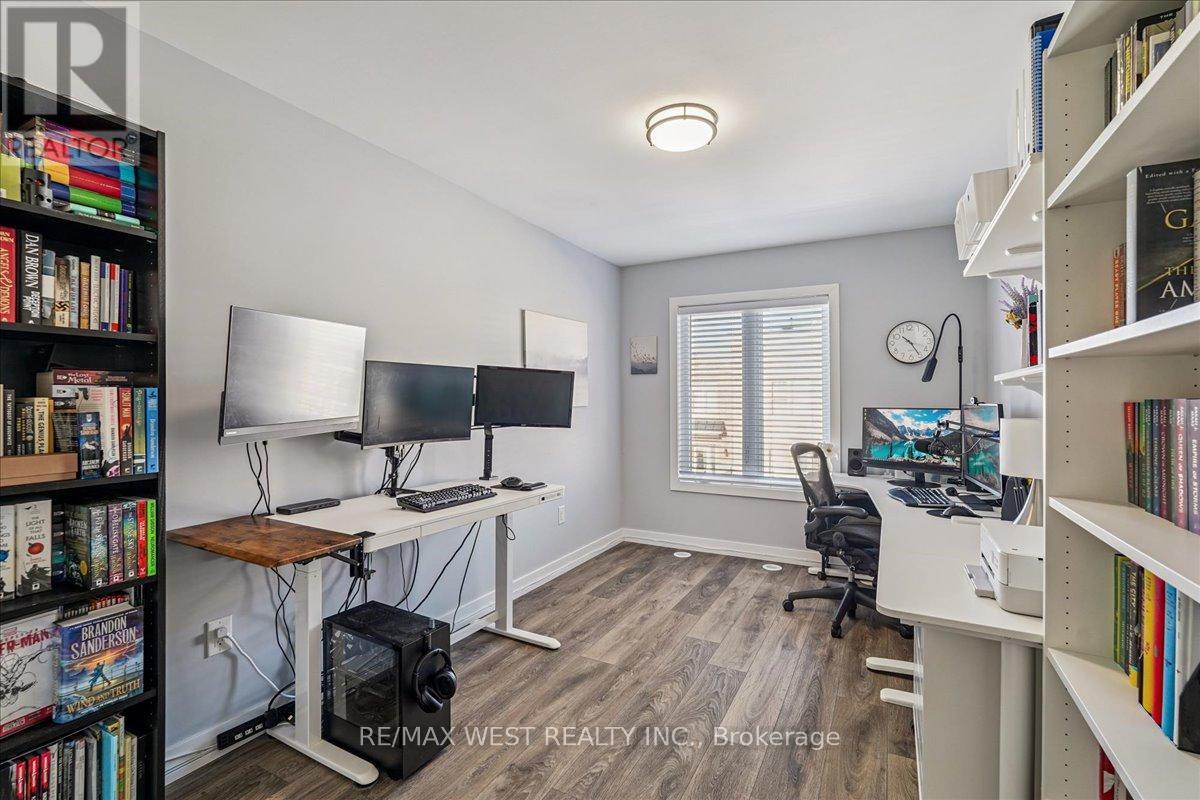 148 - 80 Parrotta Drive, Toronto, Ontario  M9M 0E6 - Photo 14 - W13161022