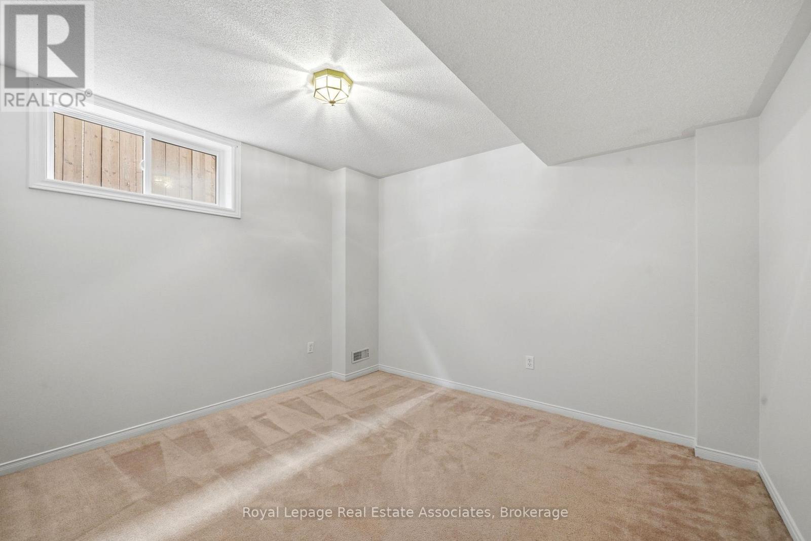 52 Royal Orchard Drive, Brampton, Ontario  L6X 4M4 - Photo 20 - W13161028