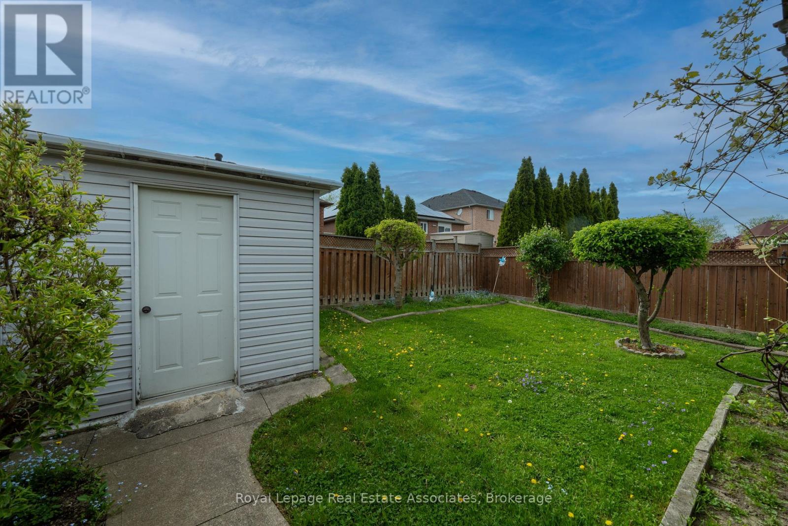 52 Royal Orchard Drive, Brampton, Ontario  L6X 4M4 - Photo 33 - W13161028