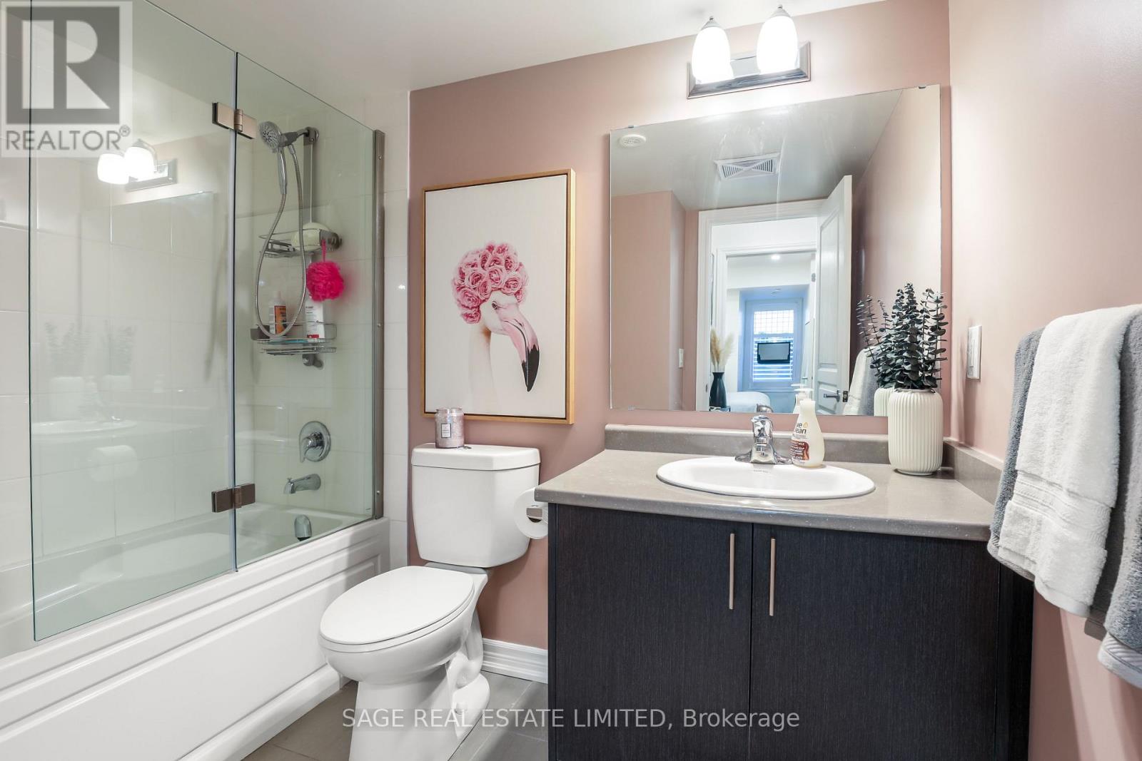 5 - 90 Eastwood Park Gardens, Toronto, Ontario  M8W 0B2 - Photo 17 - W13161068