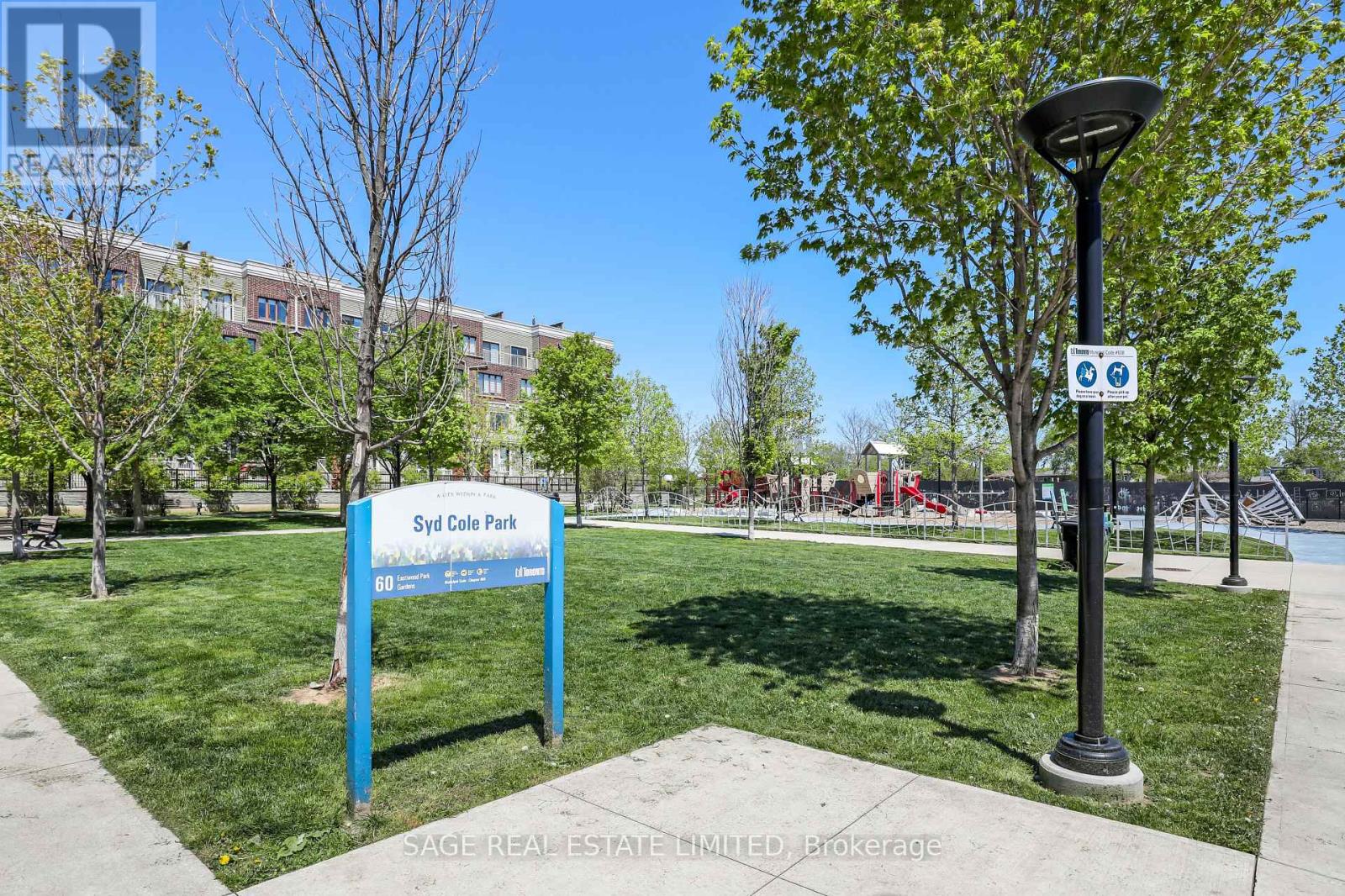 5 - 90 Eastwood Park Gardens, Toronto, Ontario  M8W 0B2 - Photo 30 - W13161068