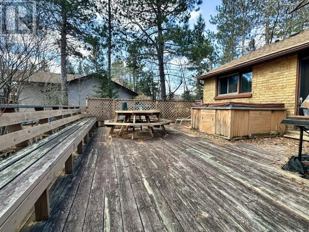 182 Hilldale Road, Thunder Bay, Ontario  P7G 1Y8 - Photo 38 - TB2601138