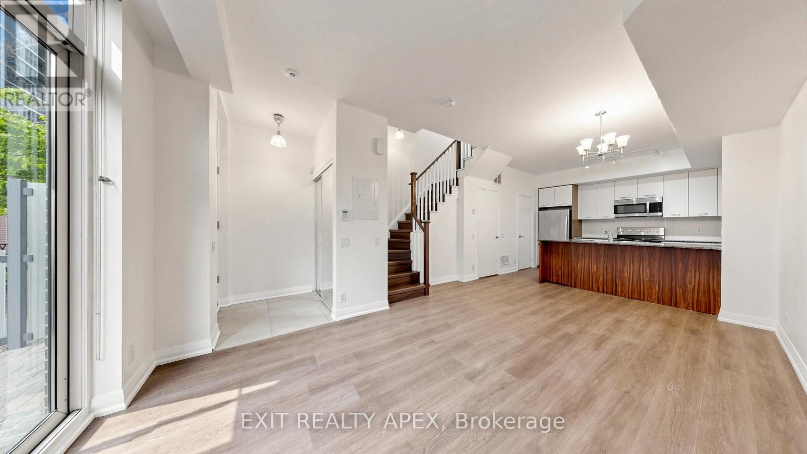 40 - 23 Valhalla Inn Road, Toronto, Ontario  M9B 0B3 - Photo 12 - W13161072
