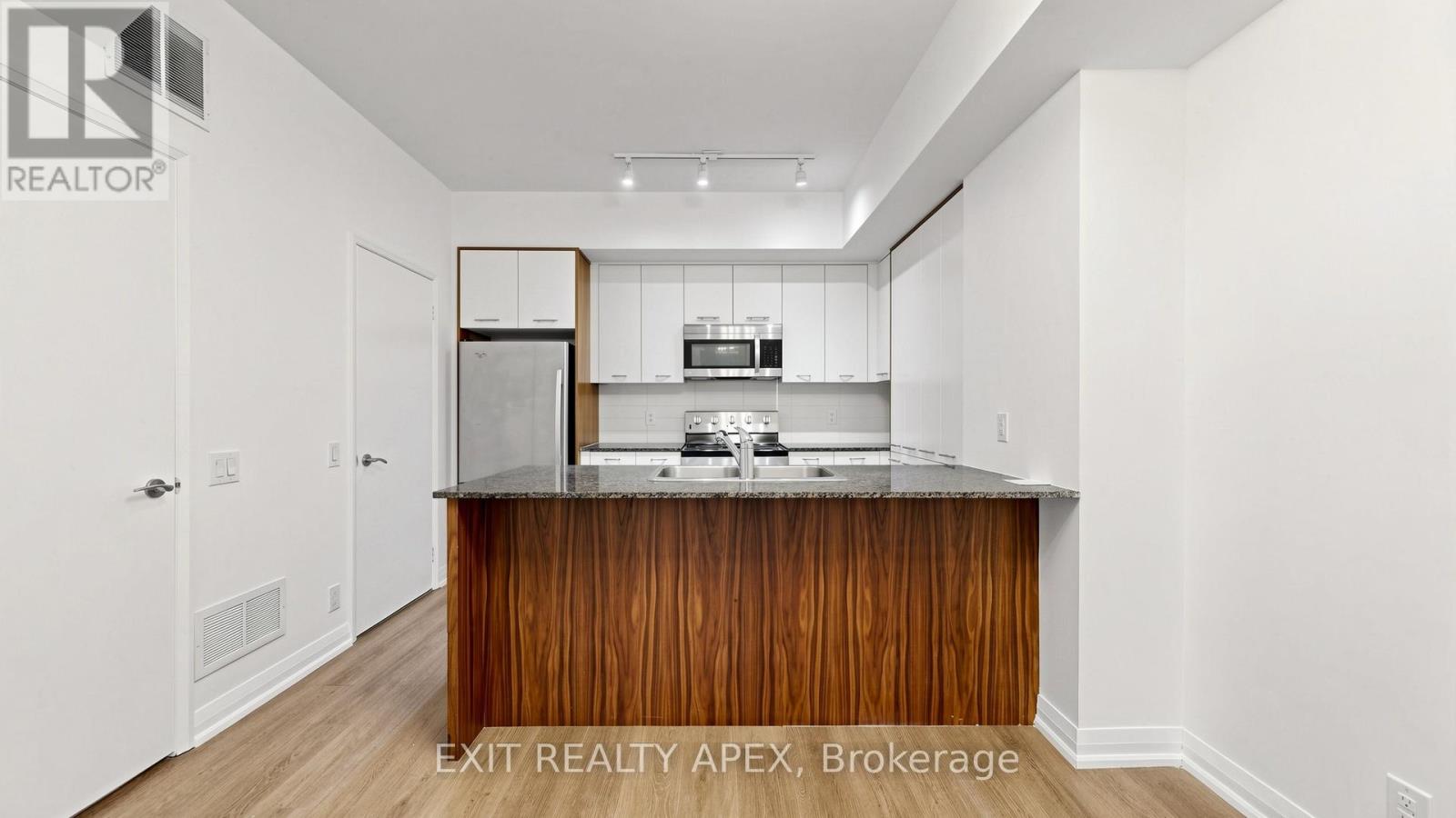 40 - 23 Valhalla Inn Road, Toronto, Ontario  M9B 0B3 - Photo 14 - W13161072