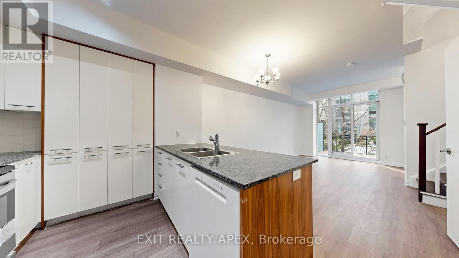 40 - 23 Valhalla Inn Road, Toronto, Ontario  M9B 0B3 - Photo 15 - W13161072