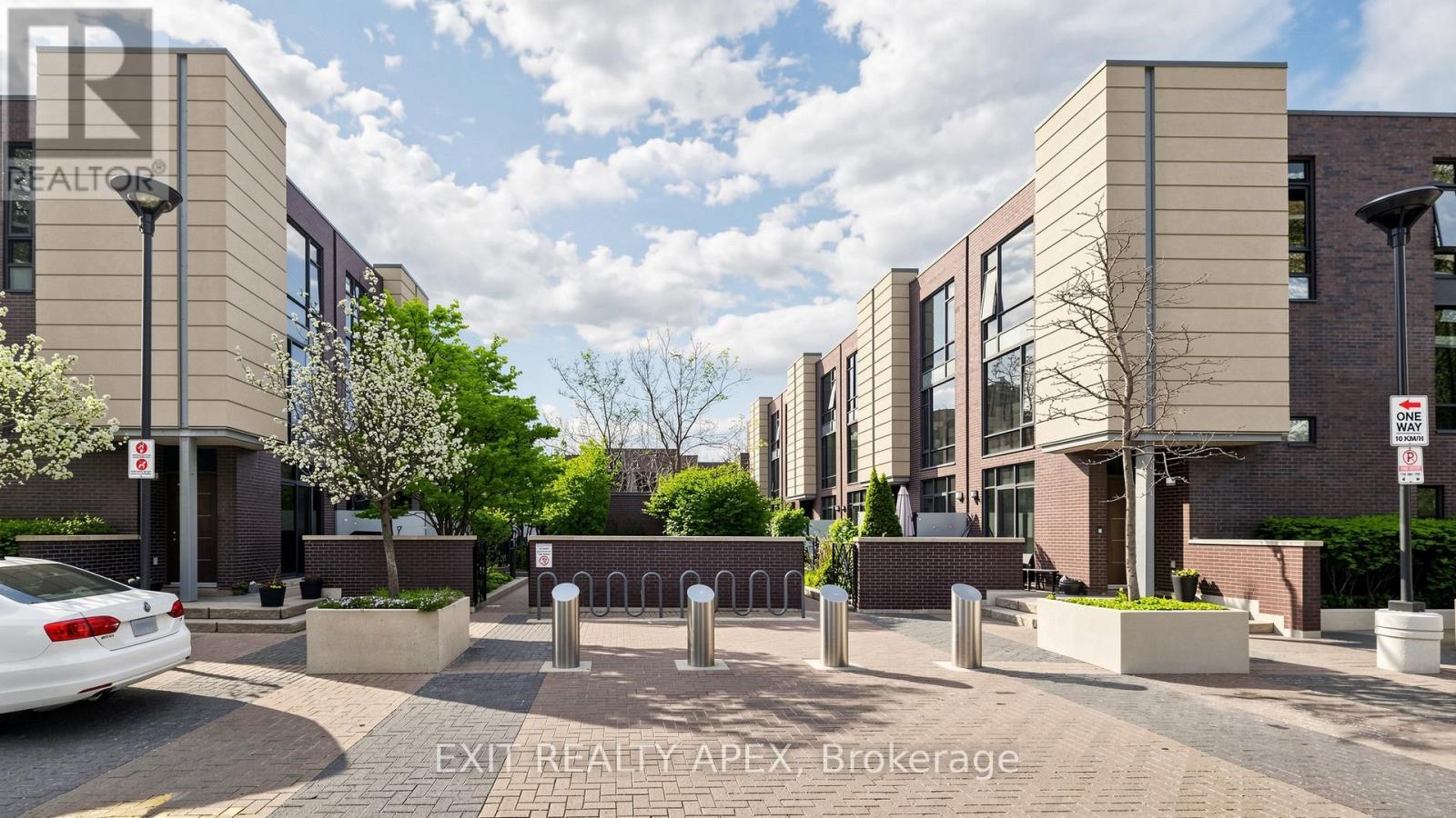 40 - 23 Valhalla Inn Road, Toronto, Ontario  M9B 0B3 - Photo 49 - W13161072