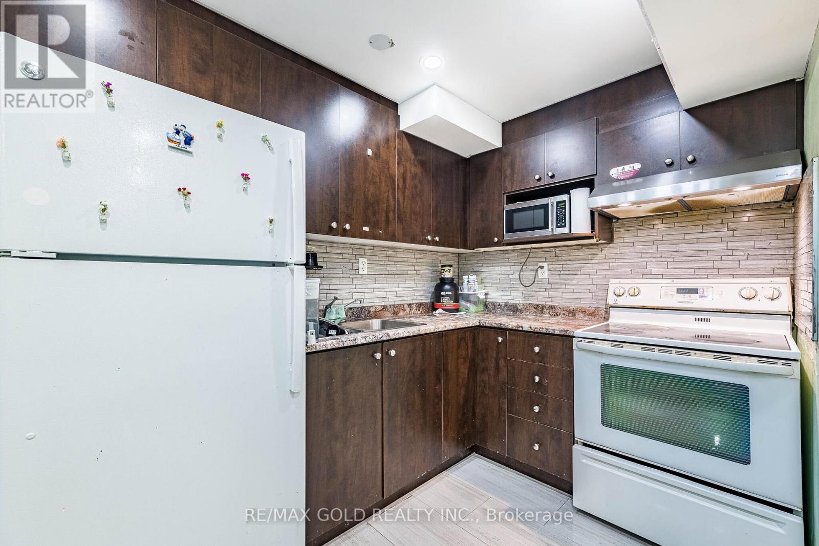 7 Roadmaster Lane, Brampton, Ontario  L7A 3A9 - Photo 30 - W13161120