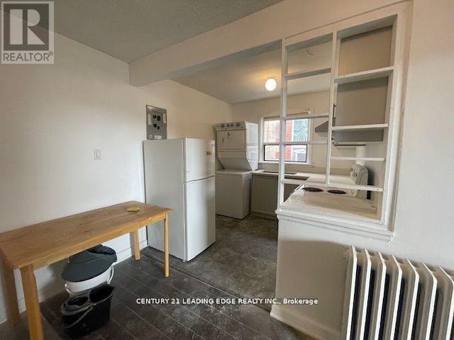 APT 1 - 1516 EGLINTON AVENUE W