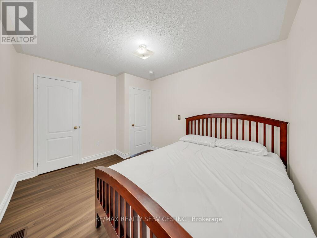 15 Lockburn Crescent, Brampton, Ontario  L7A 3W7 - Photo 24 - W13161192
