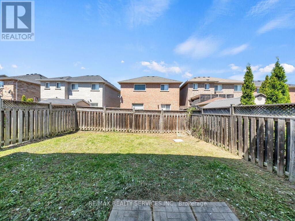 15 Lockburn Crescent, Brampton, Ontario  L7A 3W7 - Photo 39 - W13161192