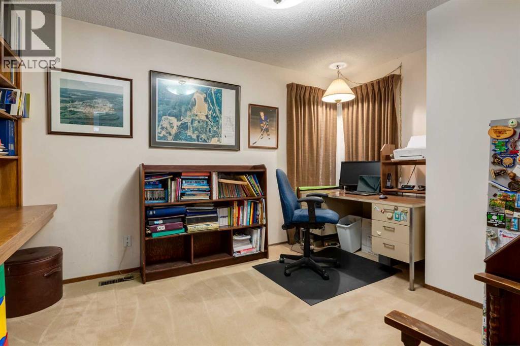 2724 Palliser Drive SW, Calgary, Alberta  T2V 4G2 - Photo 19 - A2312870