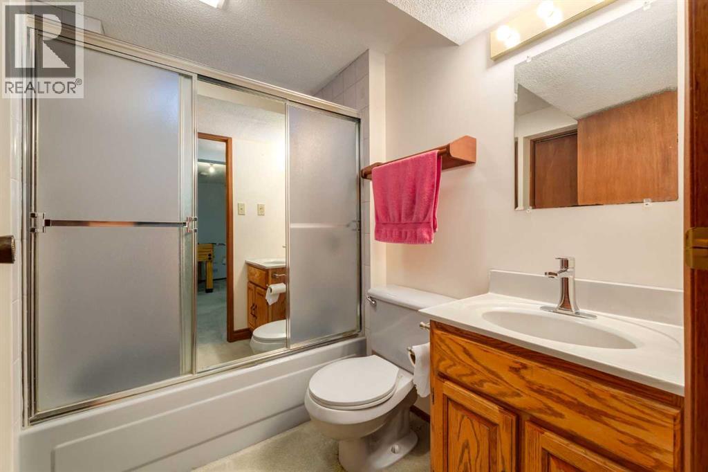 2724 Palliser Drive SW, Calgary, Alberta  T2V 4G2 - Photo 30 - A2312870