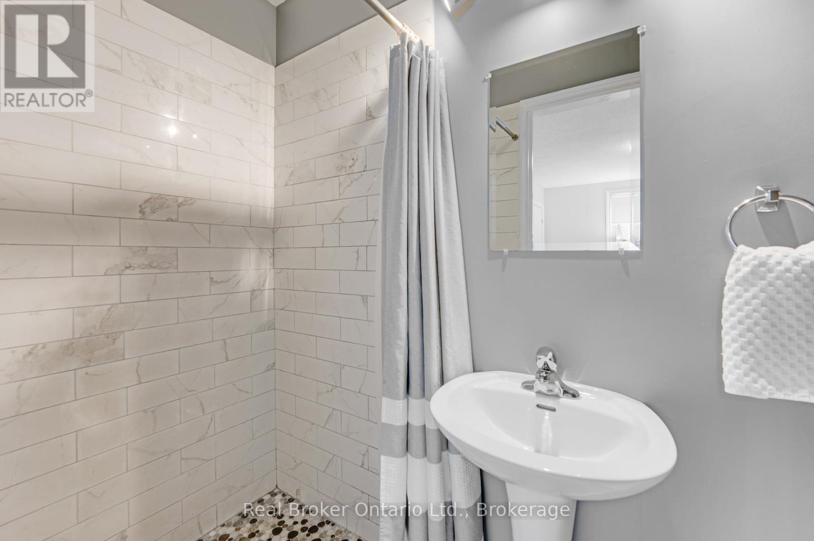 206 Athenia Drive, Hamilton, Ontario  L8J 1V8 - Photo 27 - X13161300