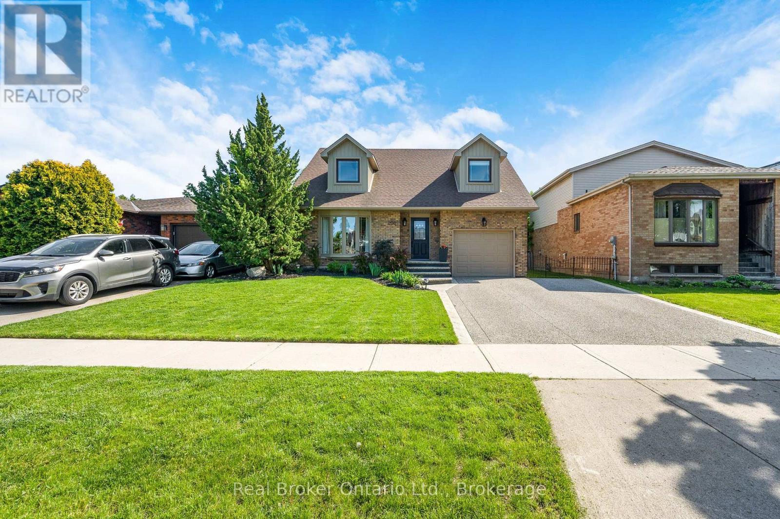 206 Athenia Drive, Hamilton, Ontario  L8J 1V8 - Photo 3 - X13161300