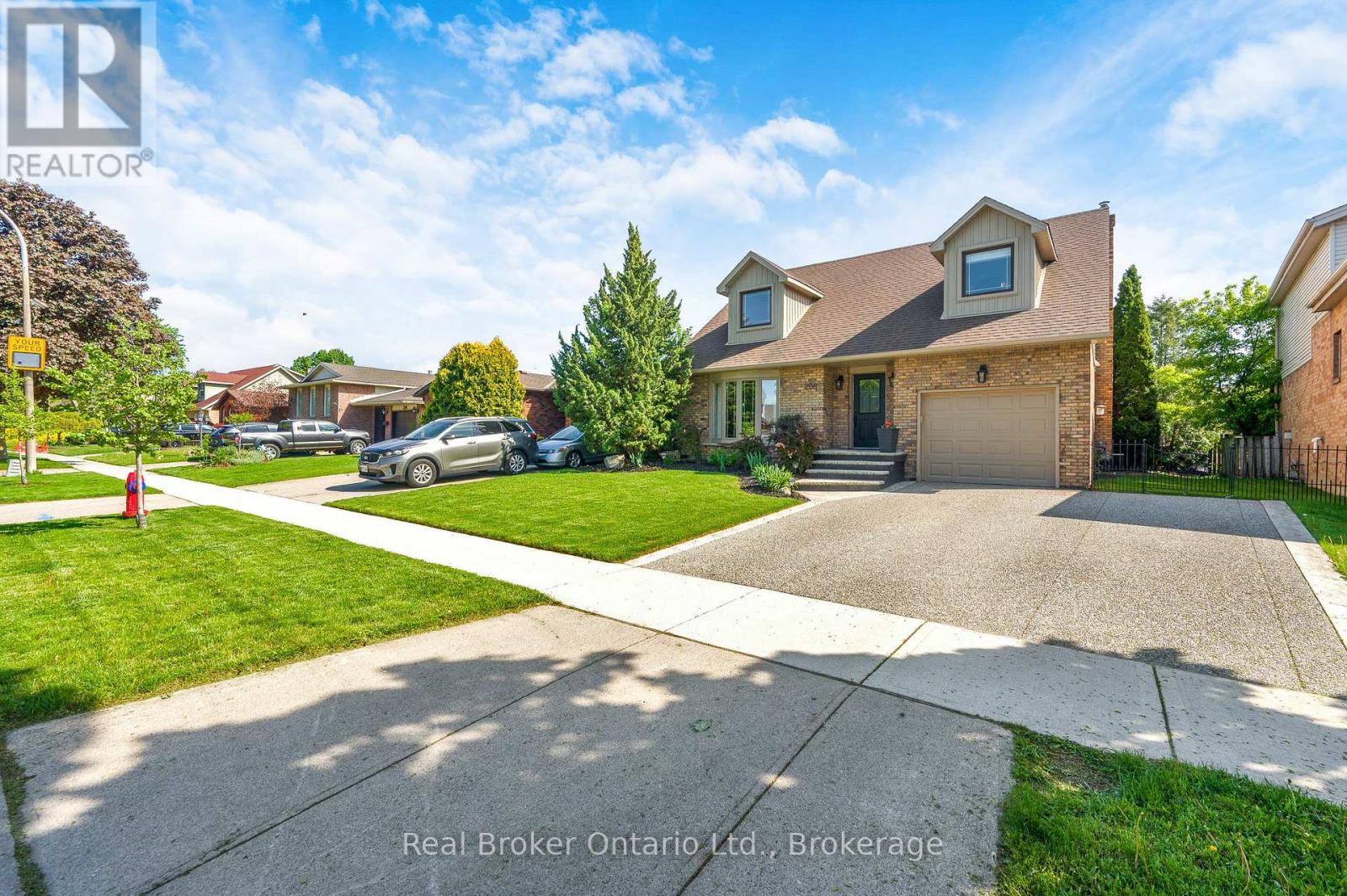 206 Athenia Drive, Hamilton, Ontario  L8J 1V8 - Photo 4 - X13161300