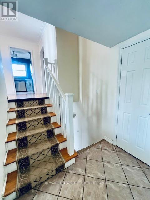 25 Idylwood Road, Welland (N. Welland), Ontario  L3C 1X2 - Photo 2 - X13161460