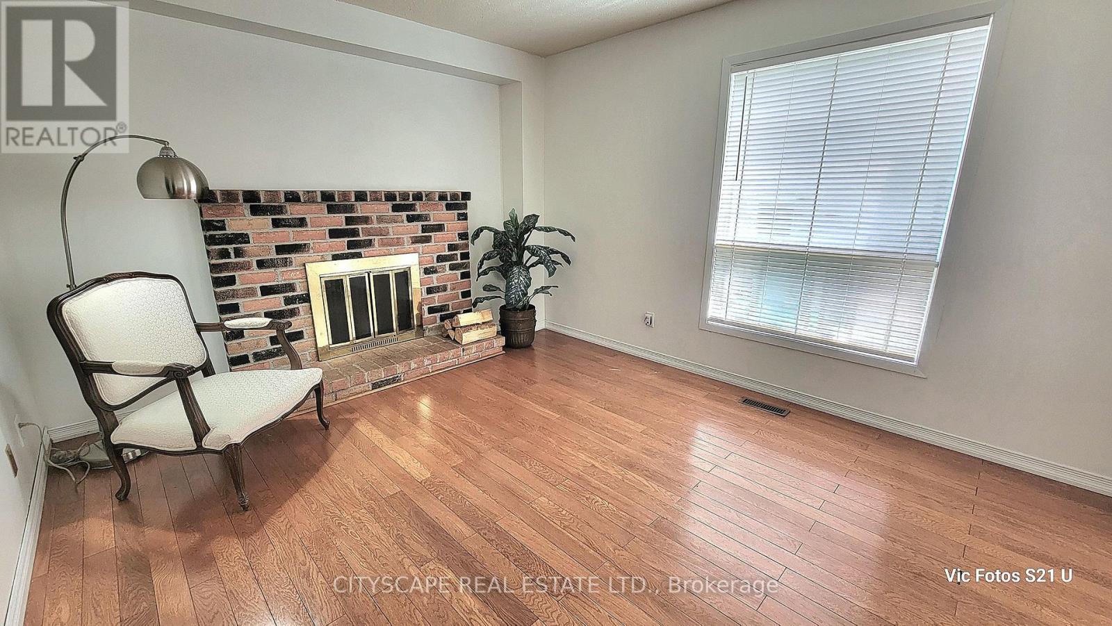 6196 Millers Grove, Mississauga, Ontario  L5N 3C8 - Photo 8 - W13156000
