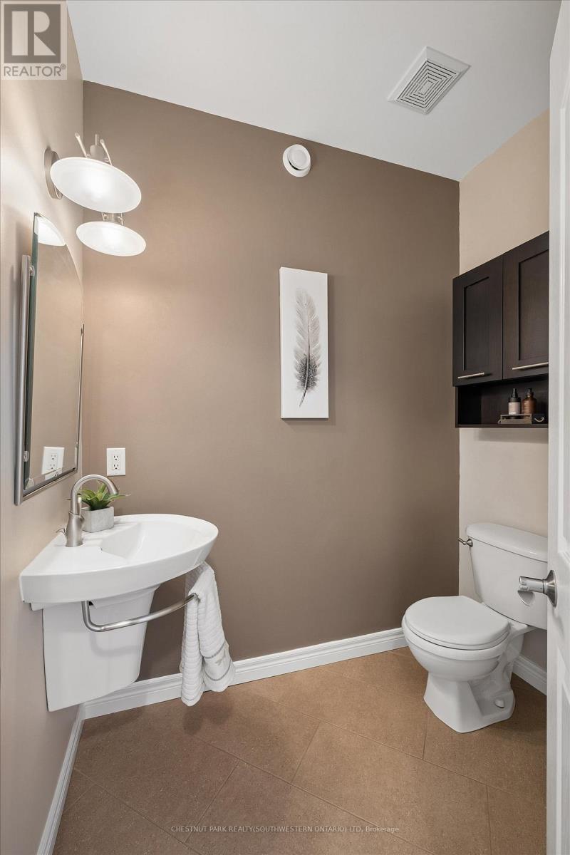 697 Breakwater Crescent, Waterloo, Ontario  N2K 4H8 - Photo 10 - X13161160