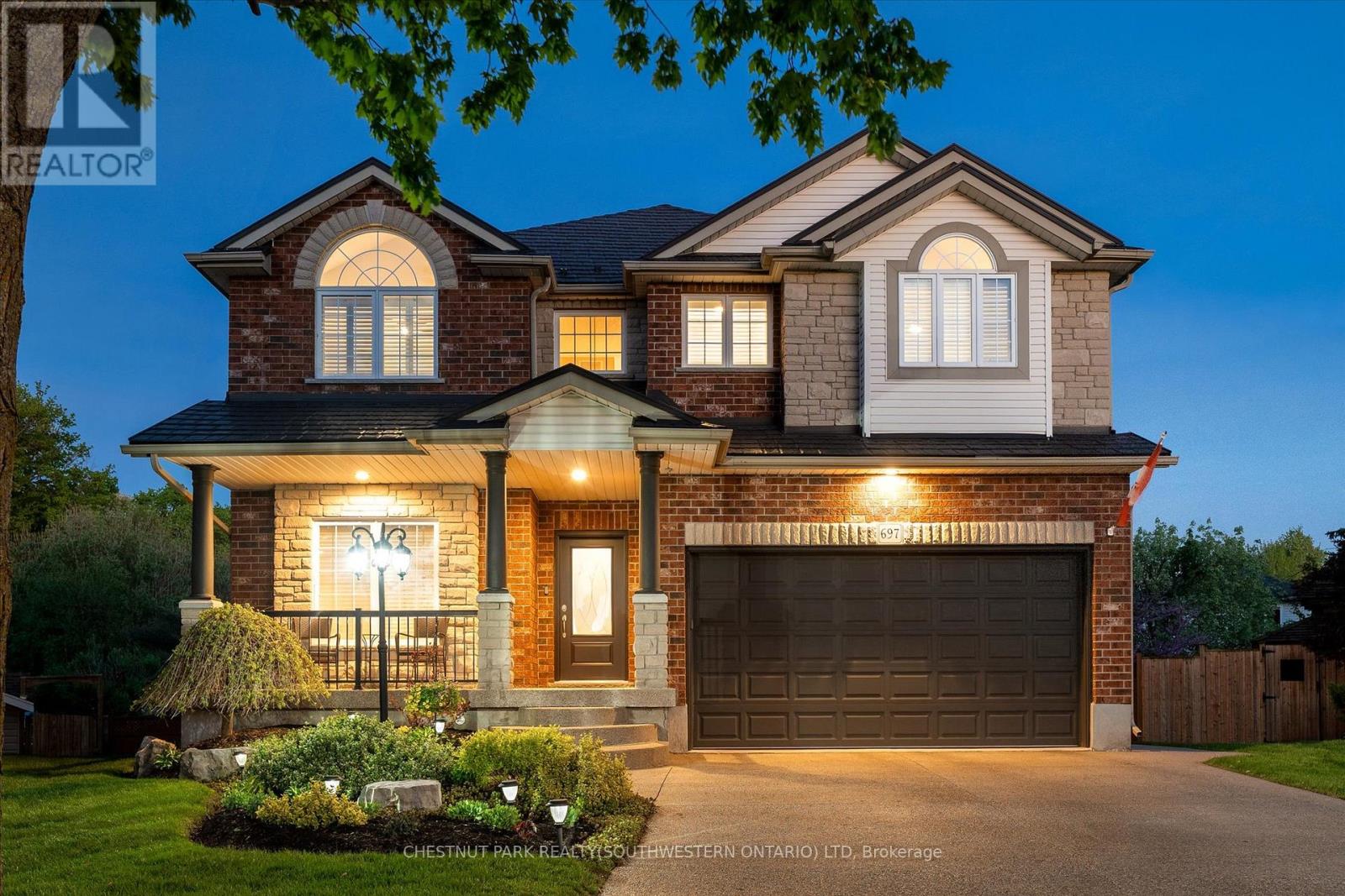 697 Breakwater Crescent, Waterloo, Ontario  N2K 4H8 - Photo 2 - X13161160