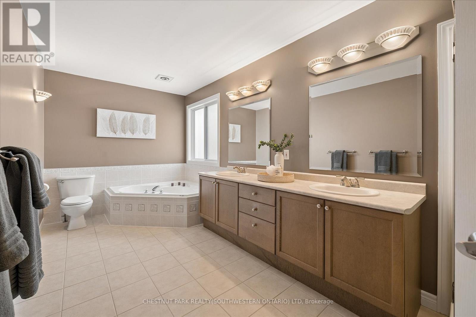 697 Breakwater Crescent, Waterloo, Ontario  N2K 4H8 - Photo 28 - X13161160