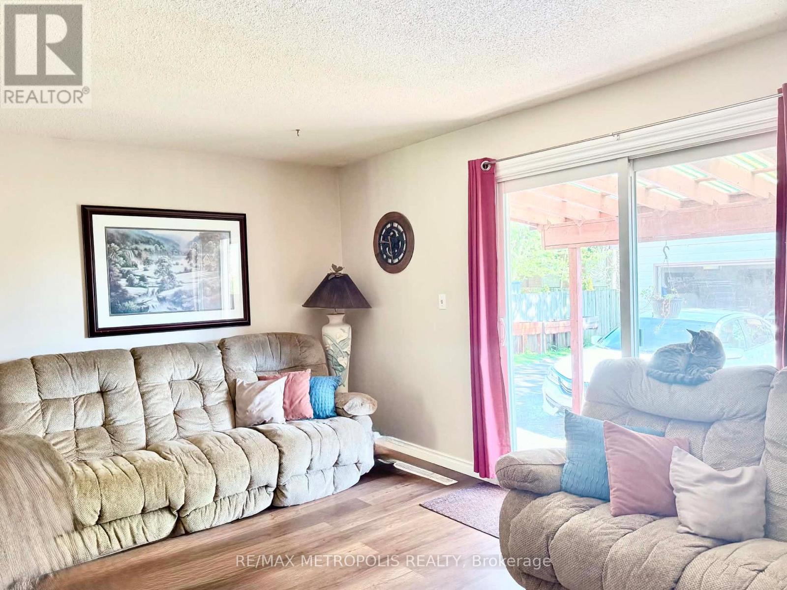 38 Dougherty Crescent, Welland, Ontario  L3C 6A1 - Photo 11 - X13161170
