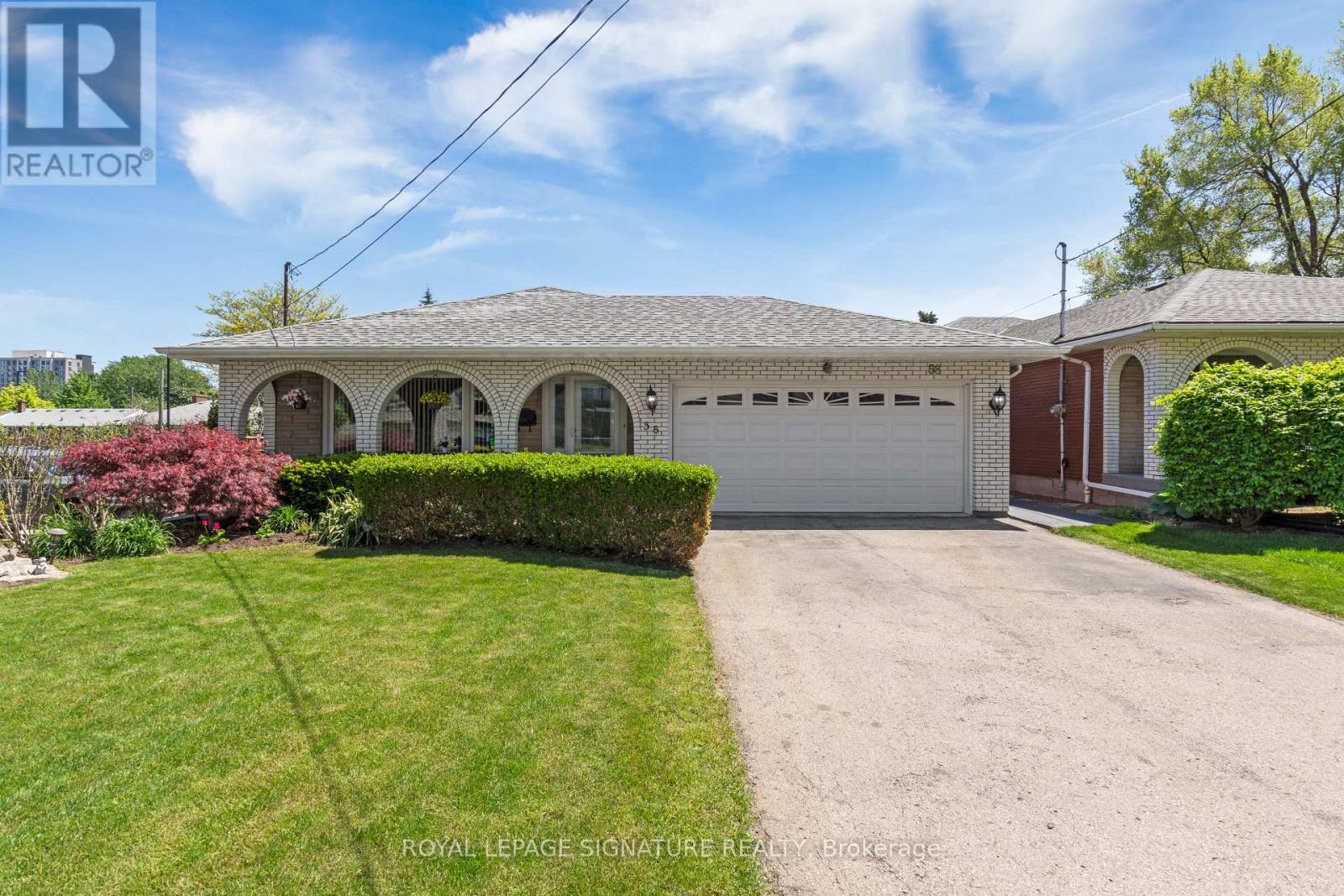 58 CENTENNIAL PARKWAY S, Hamilton, Ontario