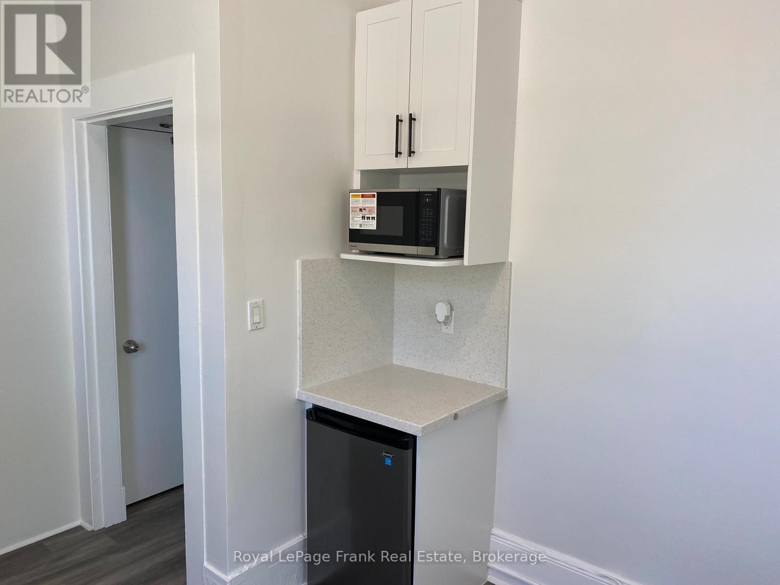 9 - 859 Dundas Street W, Whitby, Ontario  L1N 2N6 - Photo 6 - E13161466