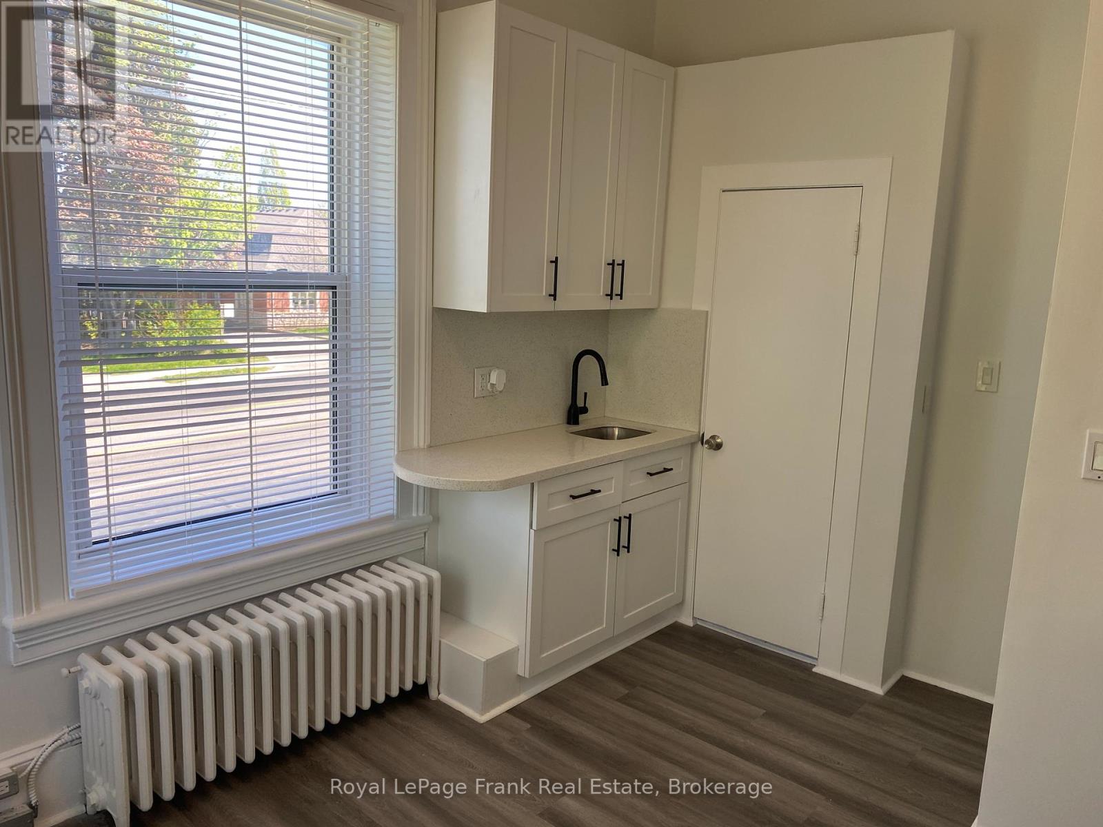 9 - 859 Dundas Street W, Whitby, Ontario  L1N 2N6 - Photo 7 - E13161466