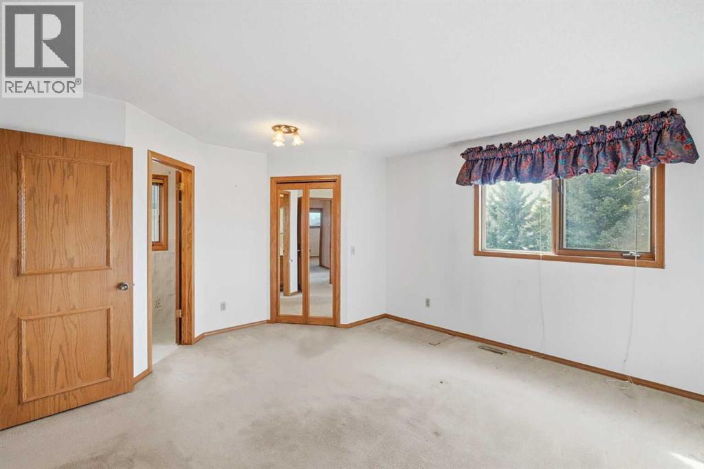 108 Santana Court NW, Calgary, Alberta  T3K 3B1 - Photo 23 - A2313323