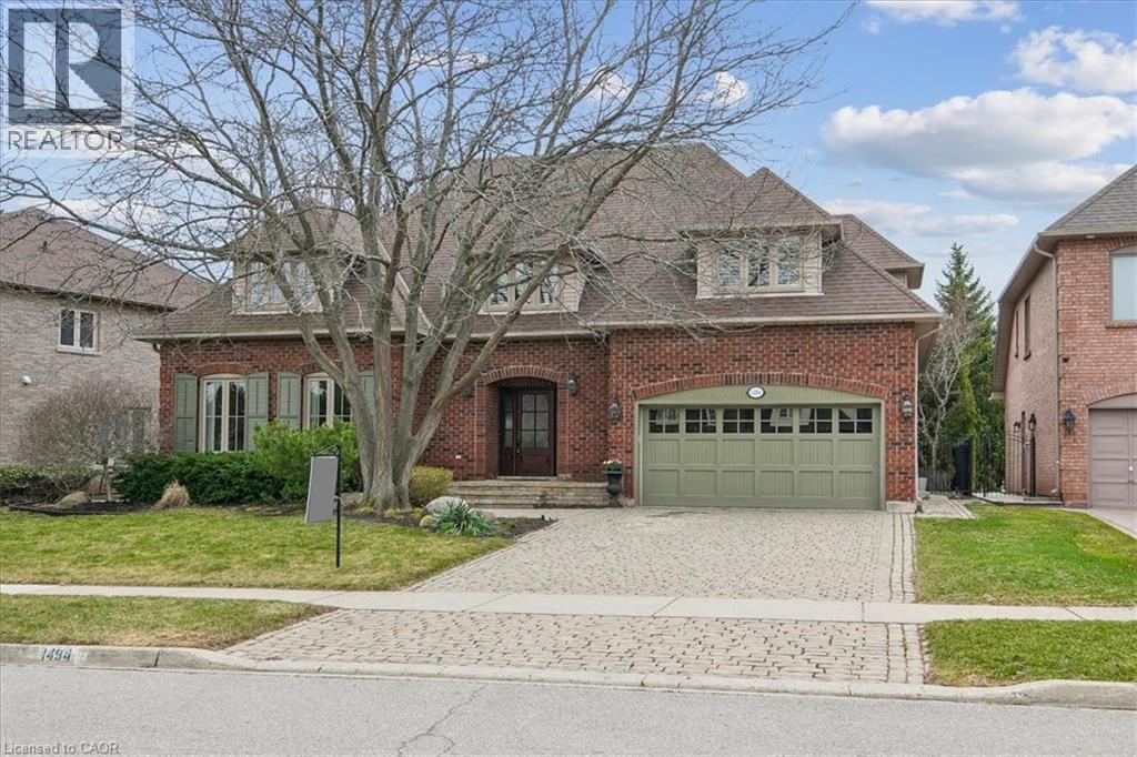 1494 THE LINKS Drive, Oakville, Ontario