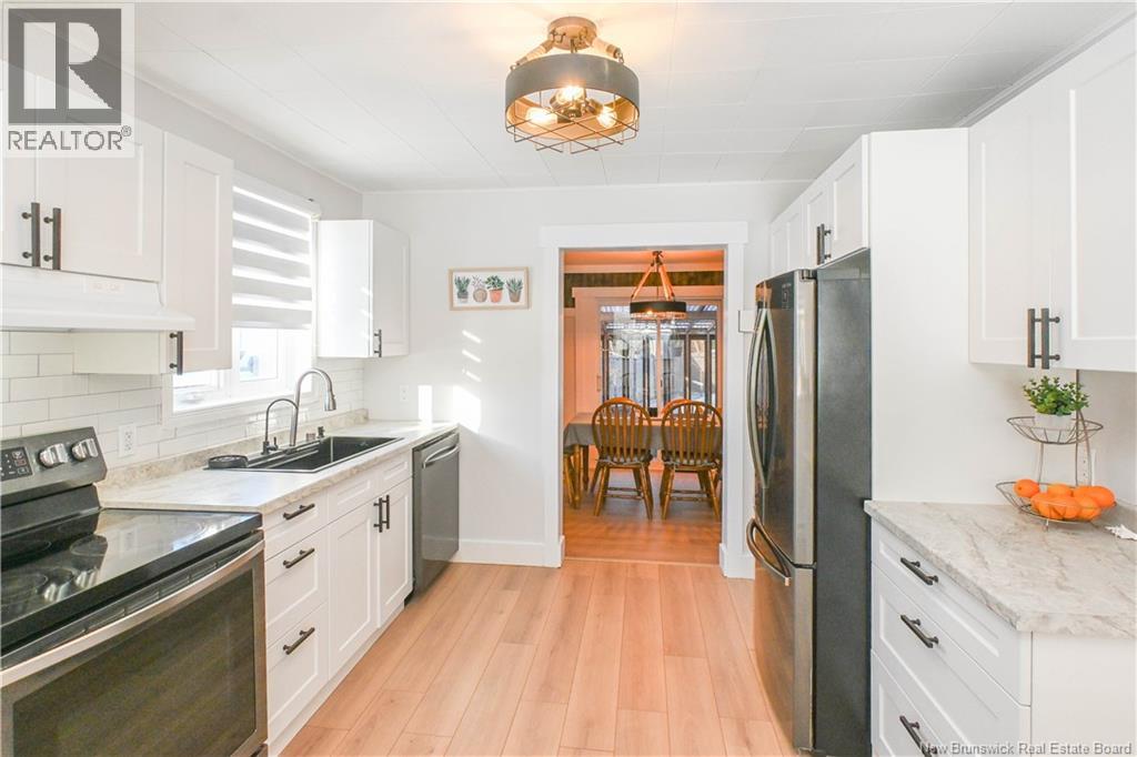 228 Pêcheur Nord Street, Lamèque, New Brunswick  E8T 1J3 - Photo 24 - NB131389