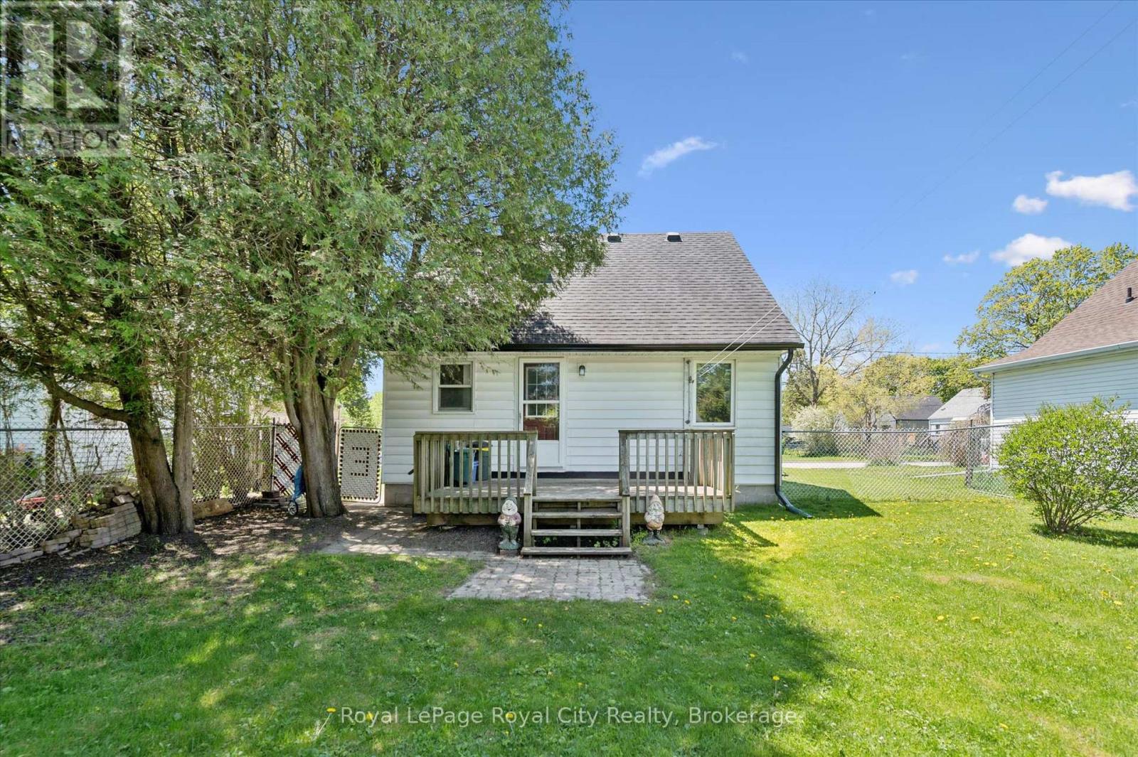 22 Churchill Crescent E, Centre Wellington, Ontario N1M 2J3 - Photo 20 - X13161334