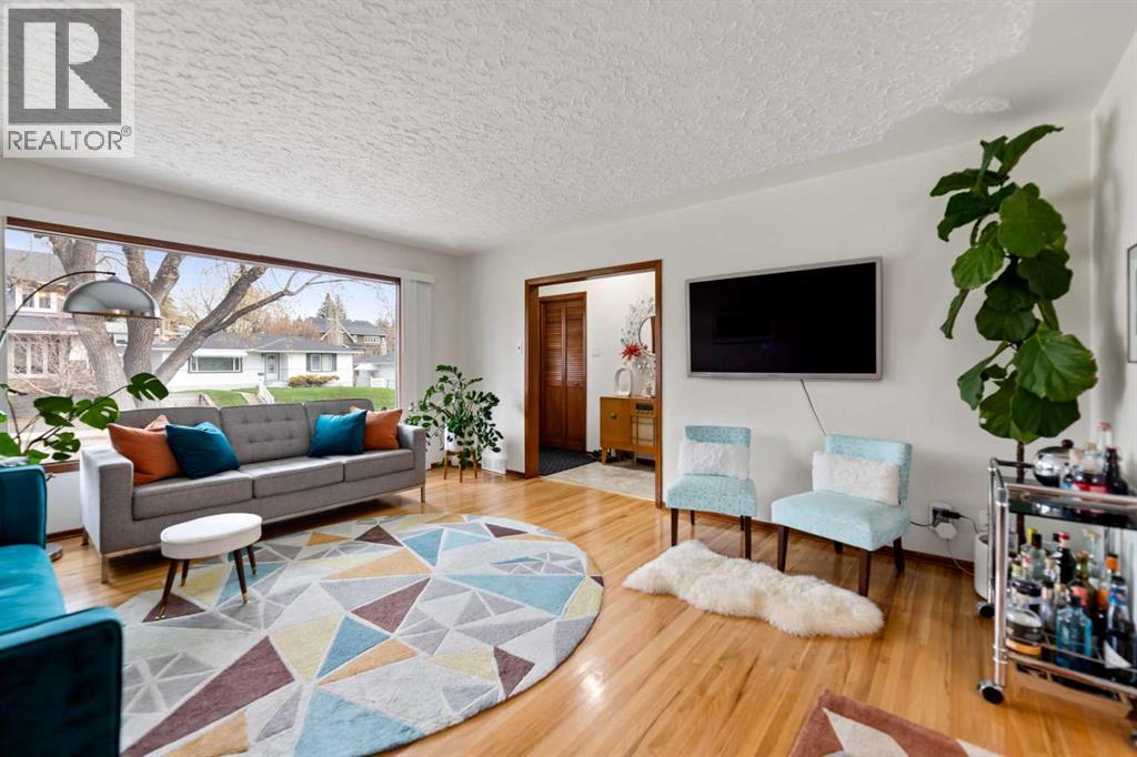 2915 13 Avenue Nw, Calgary, Alberta  T2N 1M1 - Photo 7 - A2309205