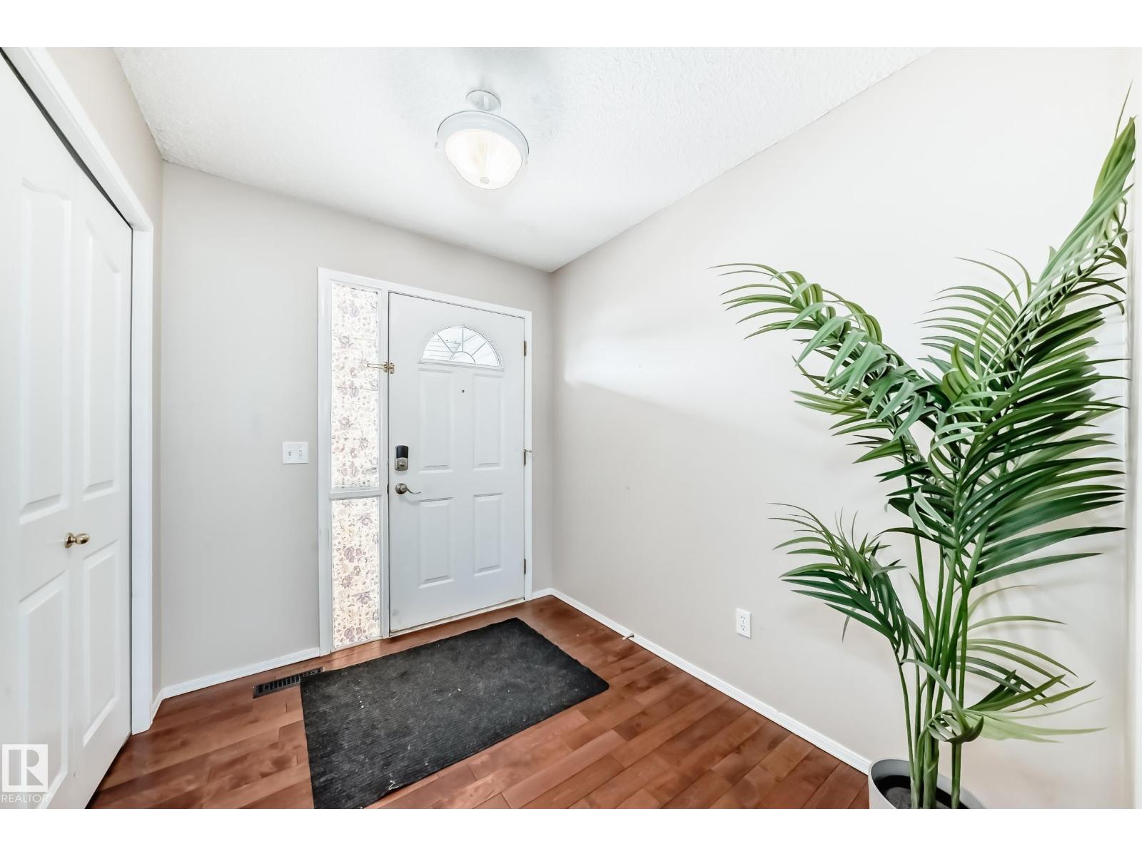 19024 50 Av NW, Edmonton, Alberta  T6M 2T7 - Photo 4 - E4489316