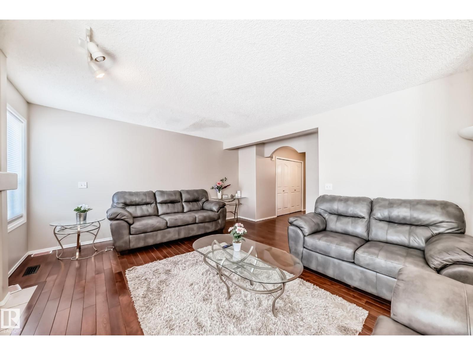 19024 50 Av NW, Edmonton, Alberta  T6M 2T7 - Photo 9 - E4489316