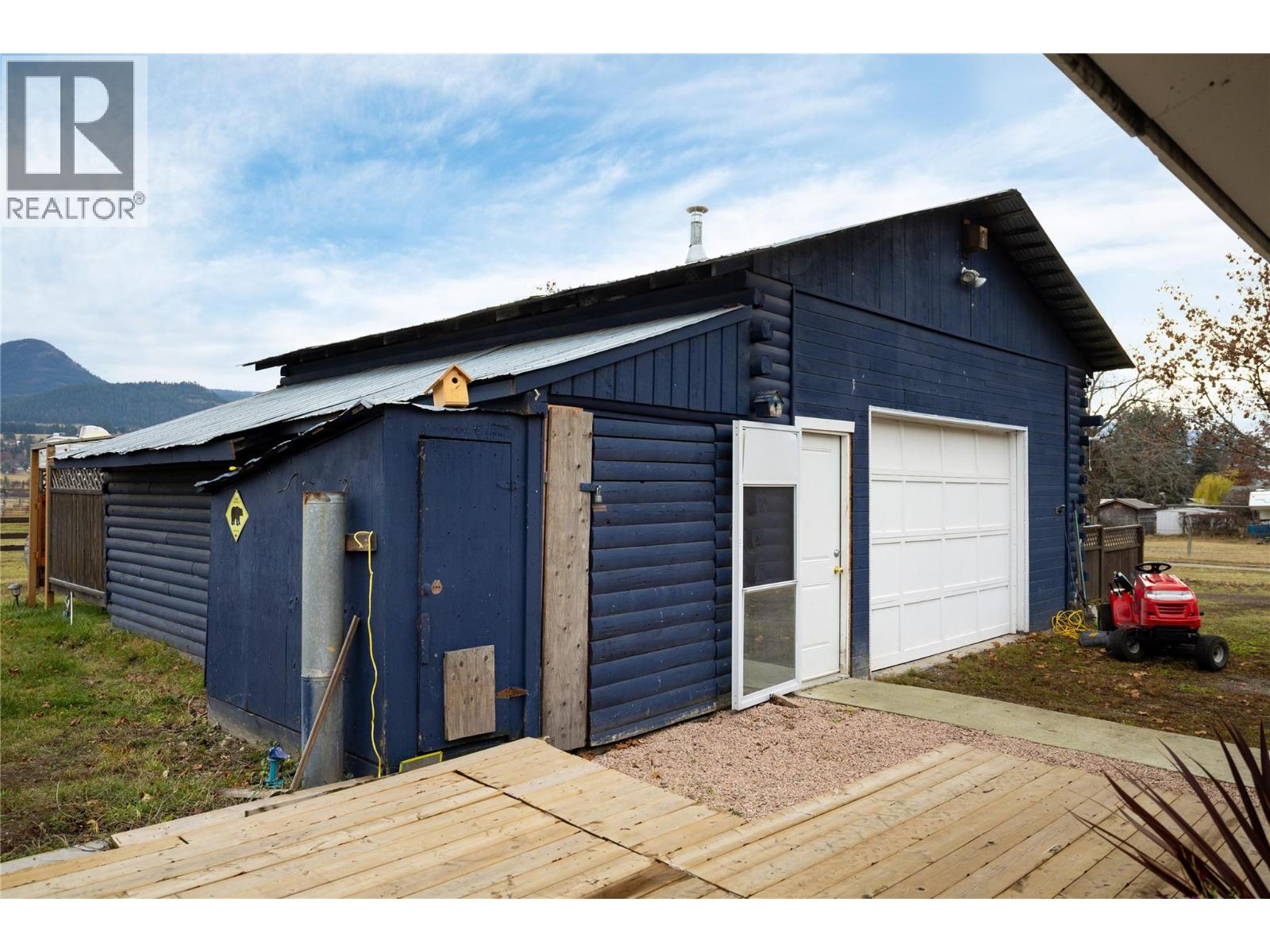 5712 6 Highway, Vernon, British Columbia  V1B 3E1 - Photo 33 - 10387960