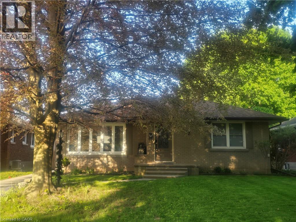 6902 Dell Avenue, Niagara Falls, Ontario  L2G 4V8 - Photo 1 - 40832665