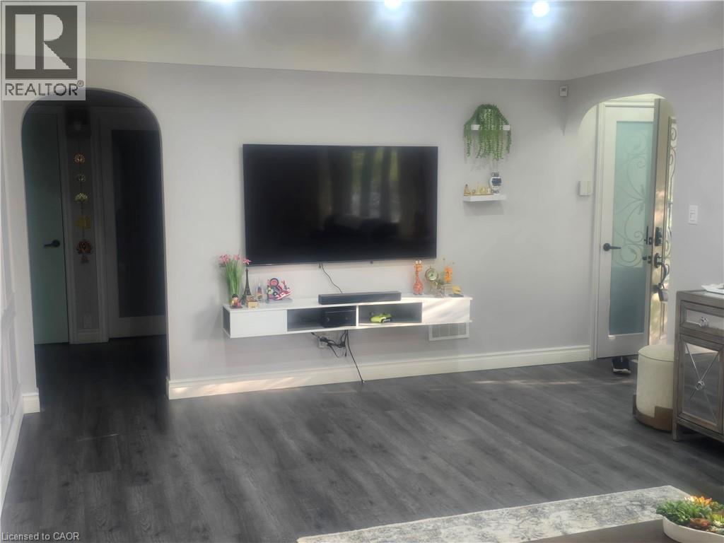 6902 Dell Avenue, Niagara Falls, Ontario  L2G 4V8 - Photo 4 - 40832665