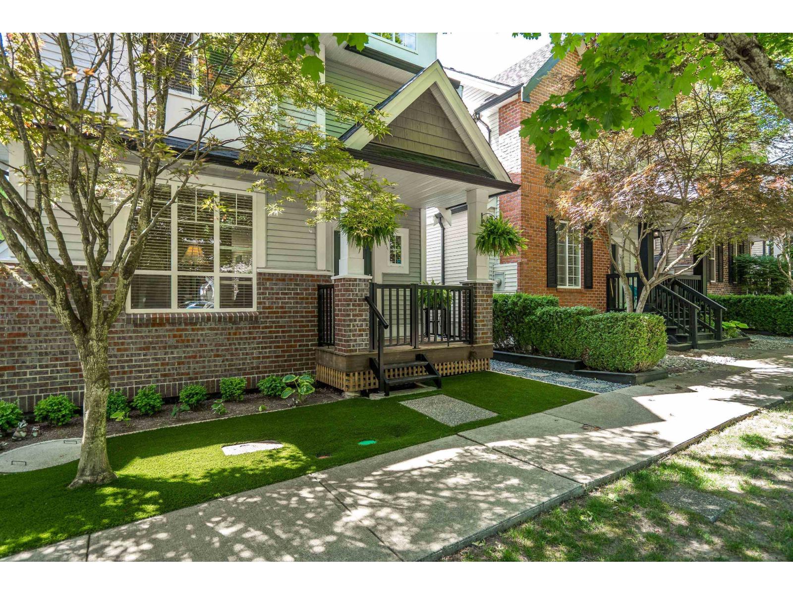 6741 193a Street, Surrey, British Columbia  V4N 0B8 - Photo 3 - R3125937