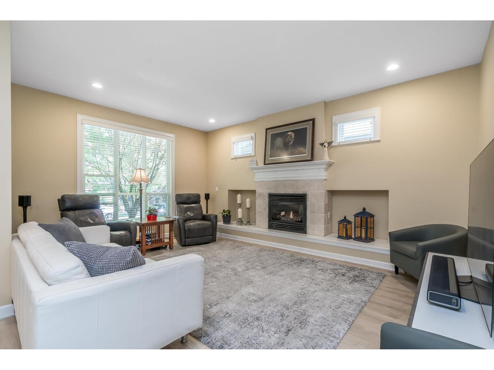 6741 193a Street, Surrey, British Columbia  V4N 0B8 - Photo 7 - R3125937