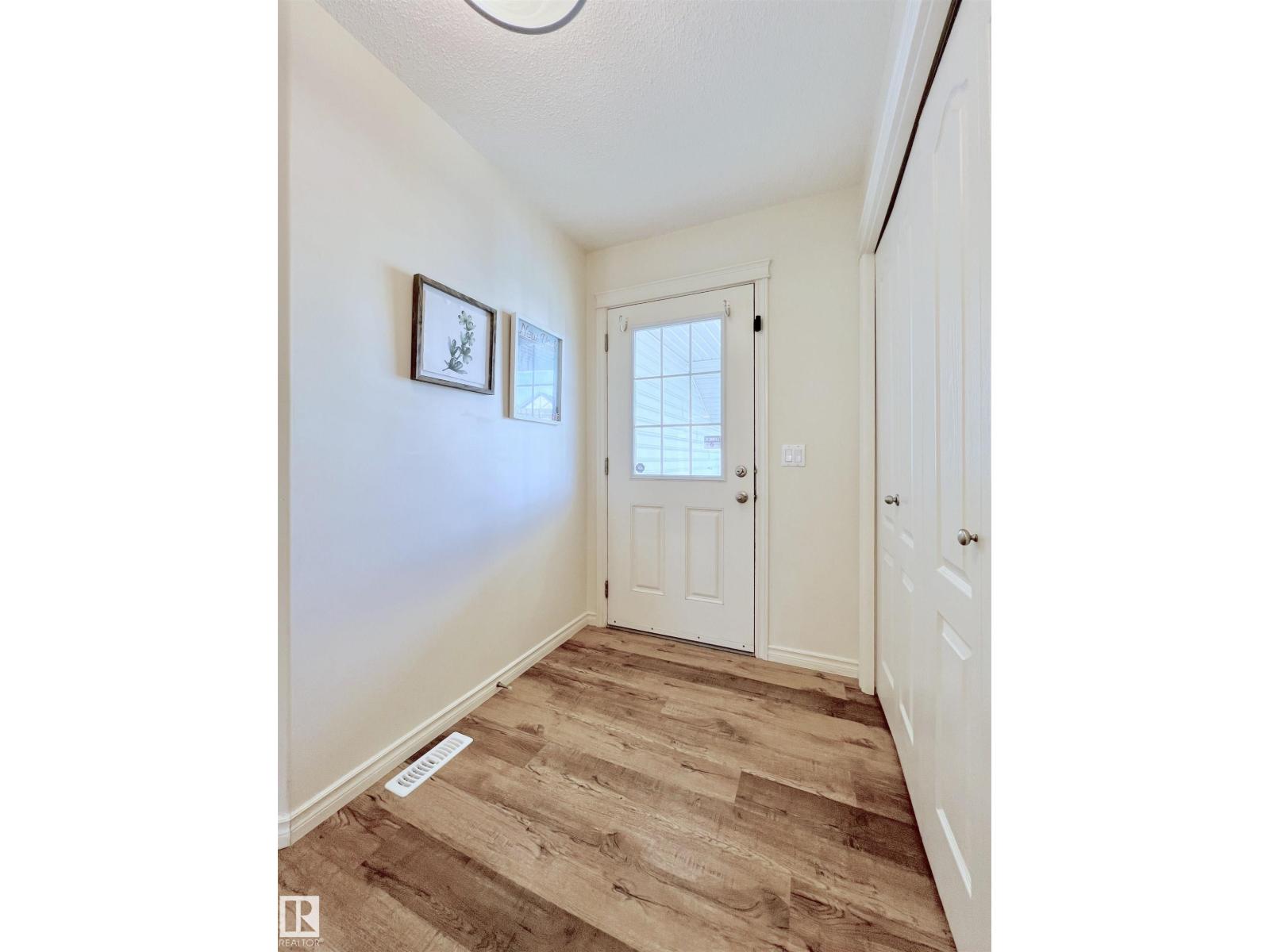17127 7a Av Sw, Edmonton, Alberta  T6W 0M5 - Photo 3 - E4478438