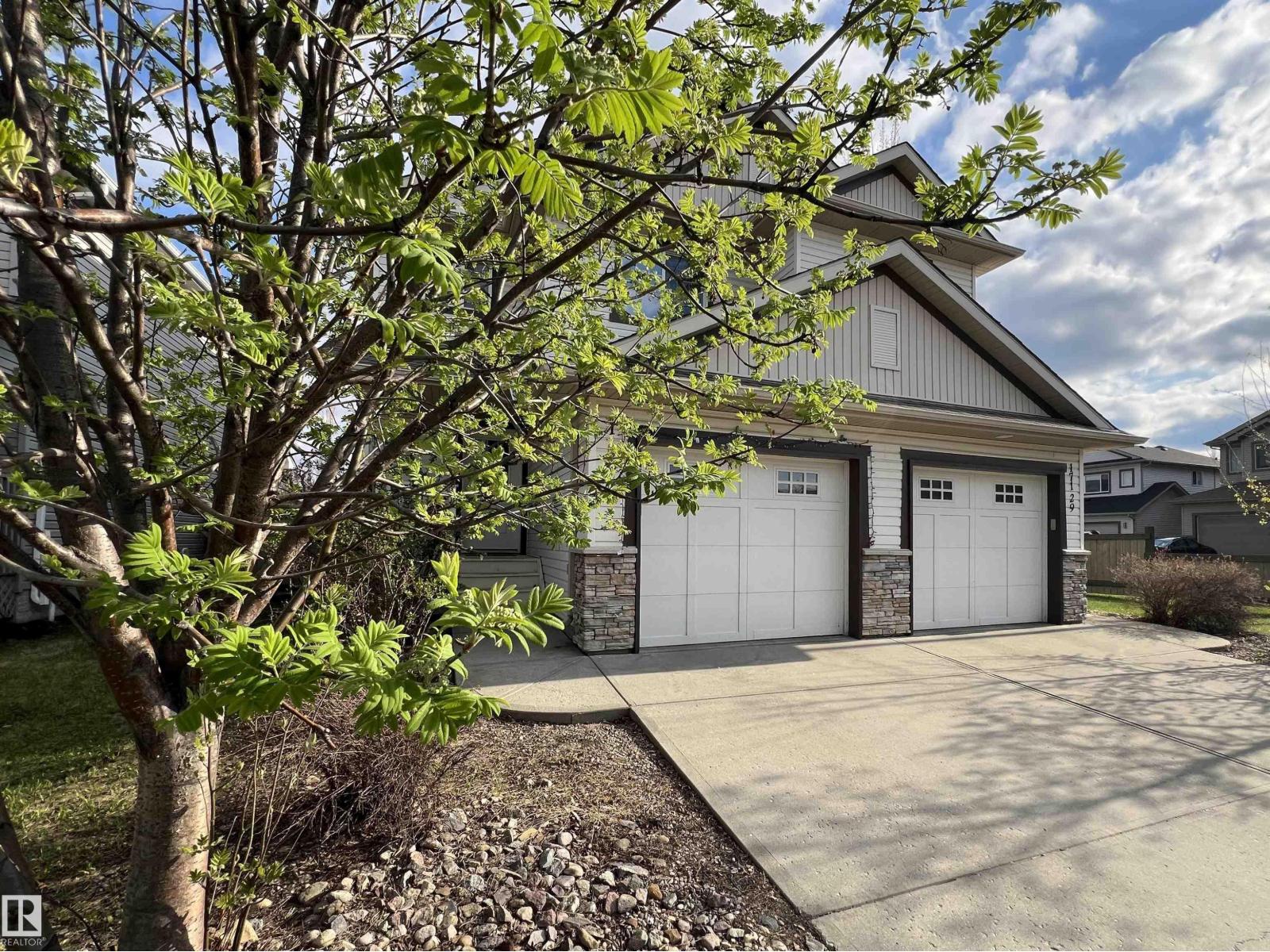 17127 7a Av Sw, Edmonton, Alberta  T6W 0M5 - Photo 2 - E4478438
